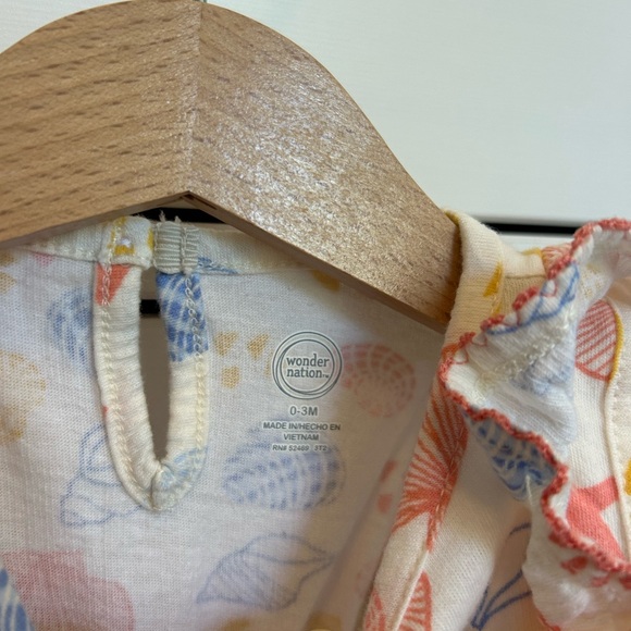 Wonder Nation costal bubble romper size 0-3 months - Picture 2 of 3